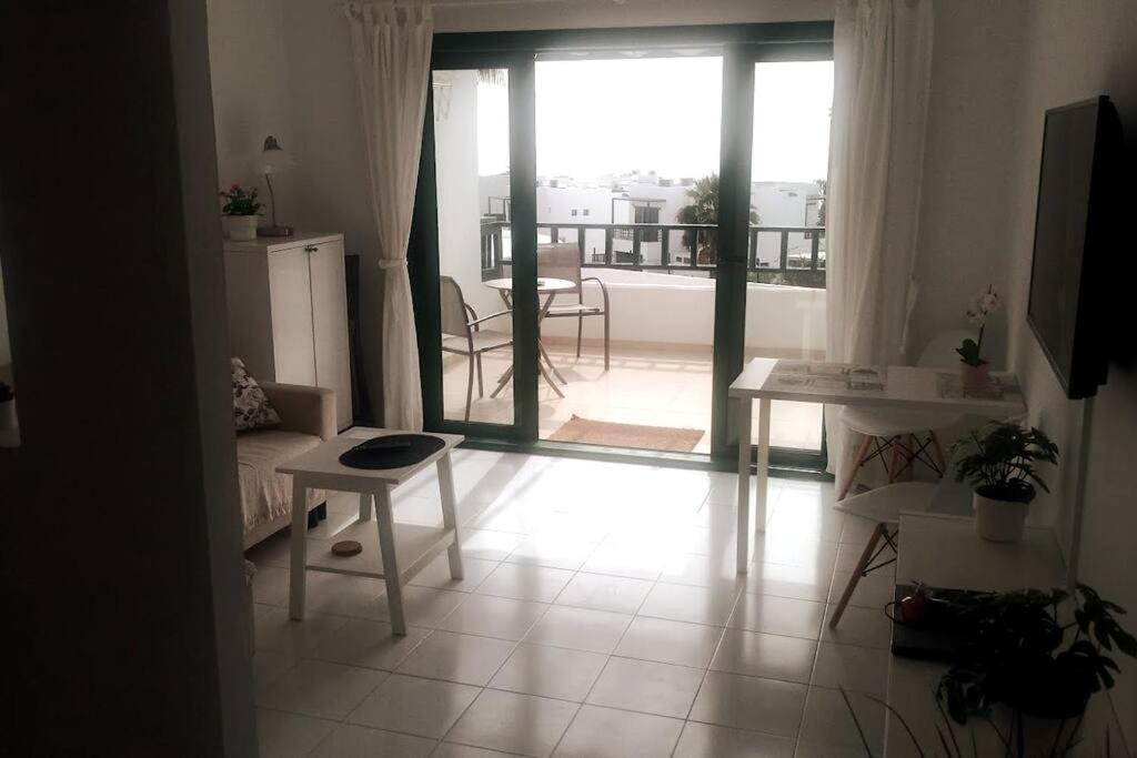 Tuscan Apartment Mit Meerblick Und Sonnenterrasse Costa Teguise Exterior photo